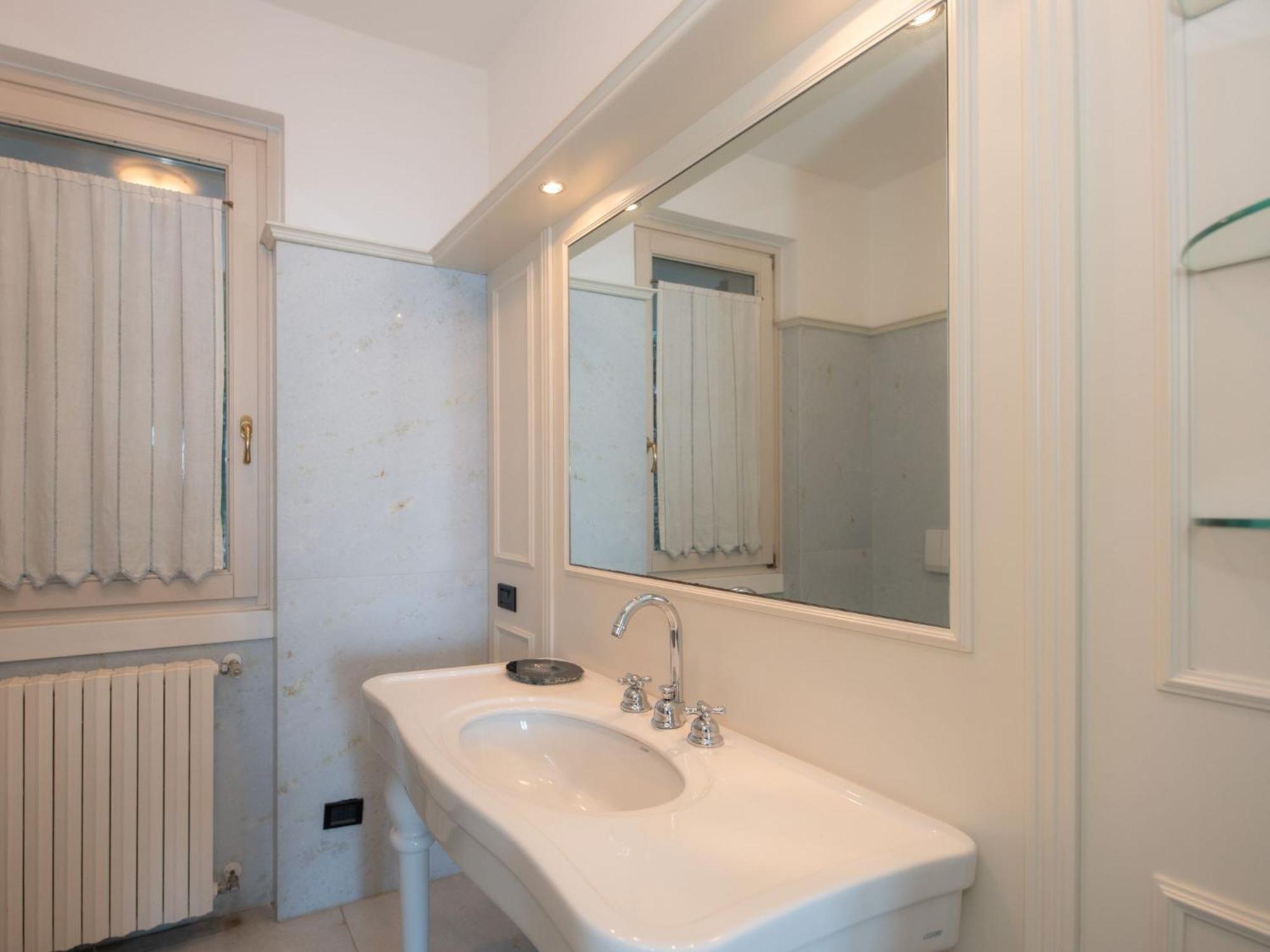 Apartment Punta Borromea By Interhome Стреза Екстериор снимка