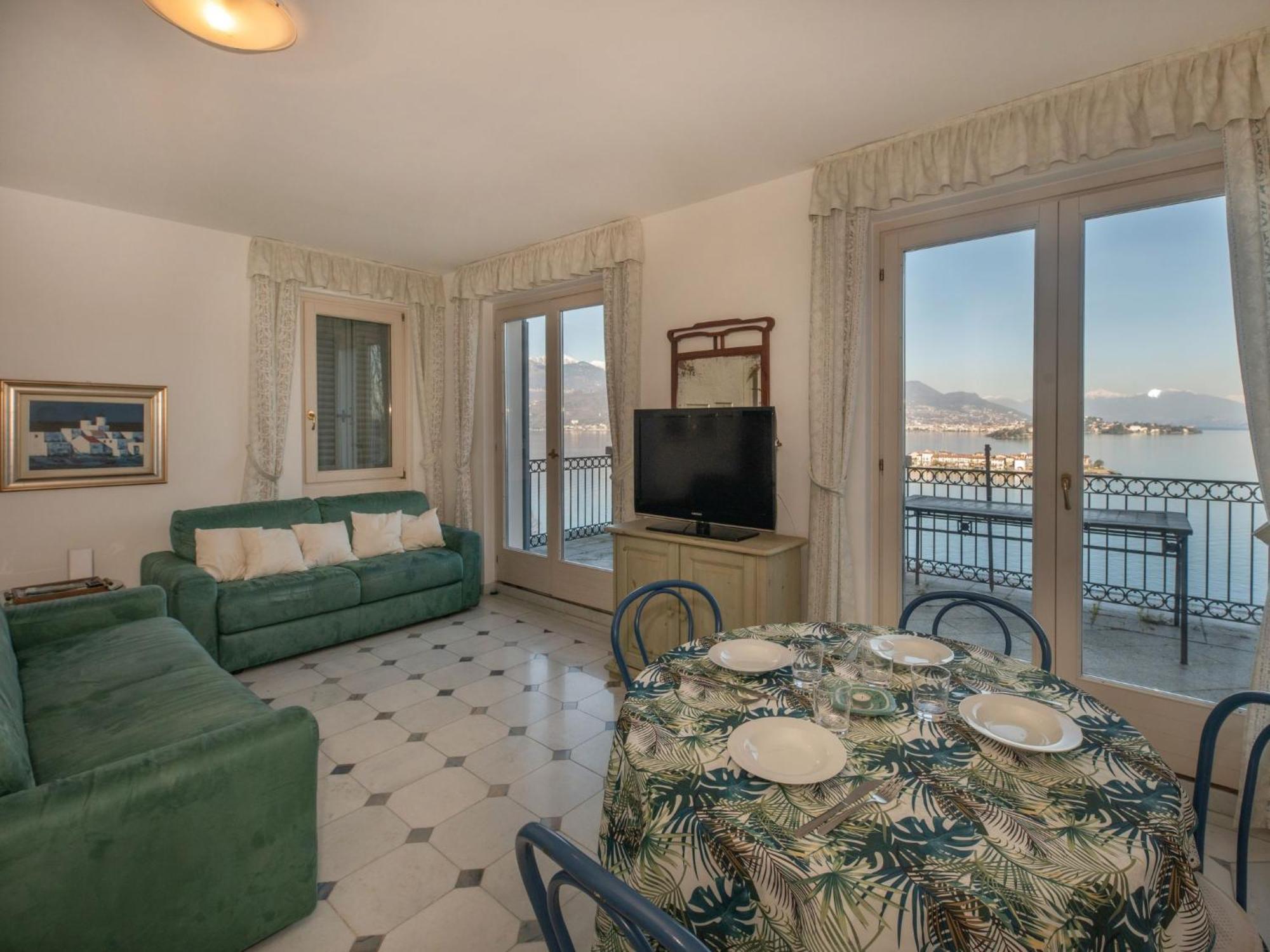 Apartment Punta Borromea By Interhome Стреза Екстериор снимка